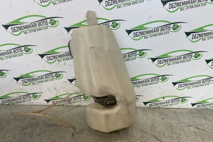 Vas lichid parbriz 8200210002 Dacia Logan 2007 1.5DCI MT (84 hp)