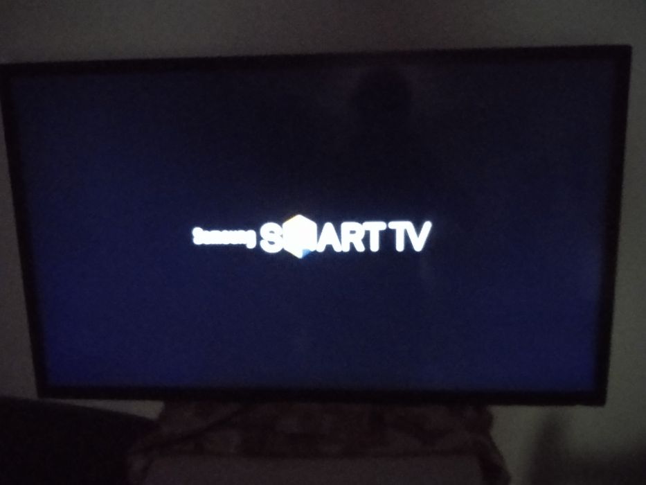 Продам телевизор samsung диагональ 102