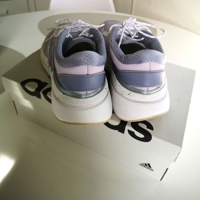 Дамски маратонки ADIDAS Brevard HR0255 38номер