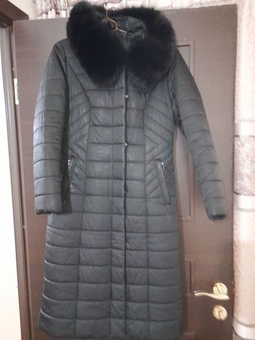 Куртка женская, узын жыллы состояниеси пайдаланылган бирак тап-таза