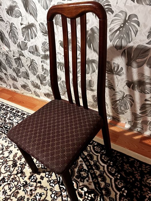 Продам стулья в количестве 4 шт по 3000 тенге