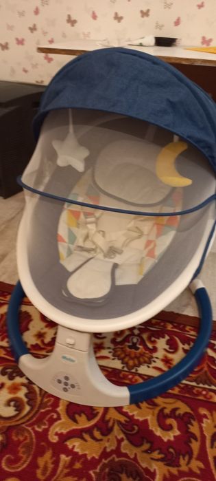 Продам шизлонг для новорожденного