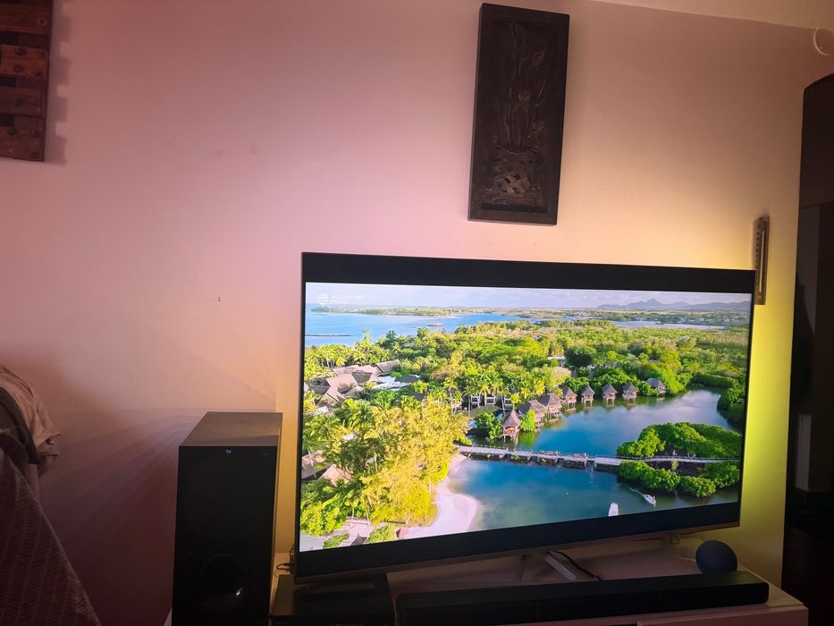 De vânzare scaun gaming Marvin, TV Android Philips 55, monitor curbat Samsung 17, pick Sony, soundbar Sony