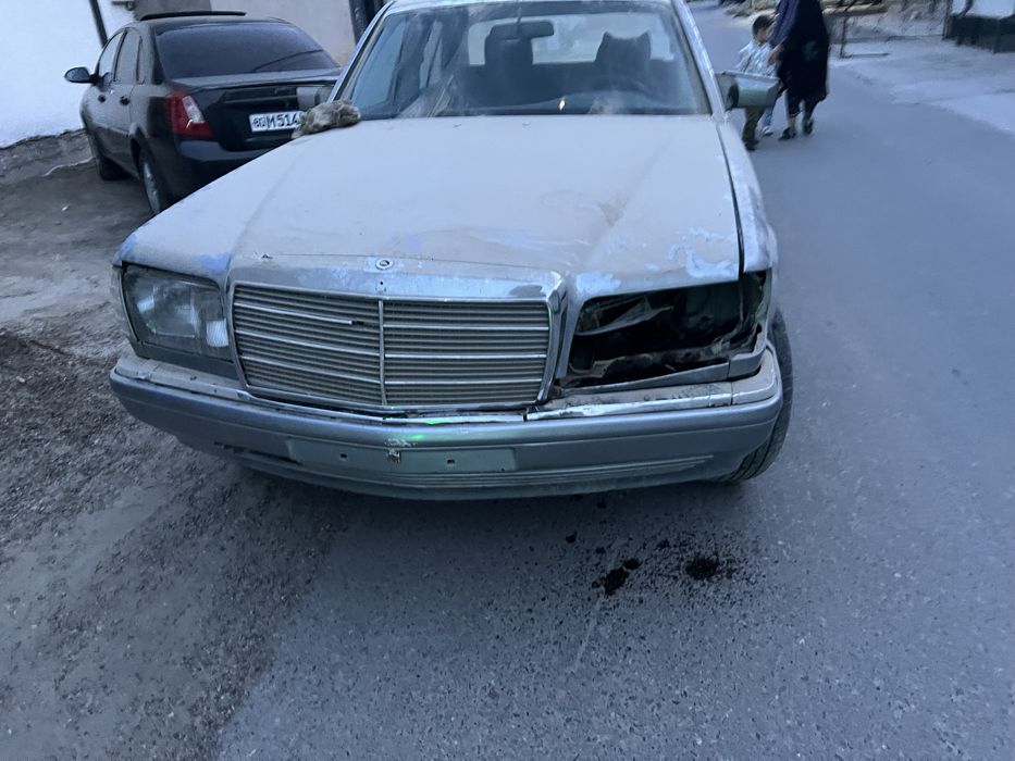 Фара Mercedes-Benz 280 SE 1982