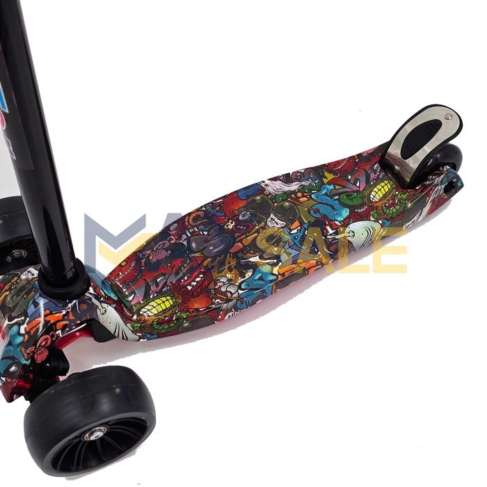 Детска триколка тротинетка черно / многоцветно с 3 светещи колела