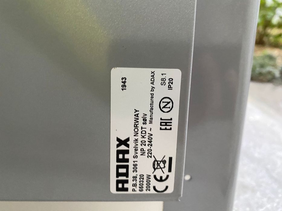 Convector electric Norvegian ADAX cu termostat, afisaj digital. 2000 W