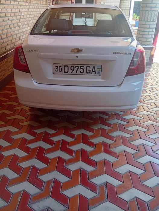 Lasetti 2012 sotiladi