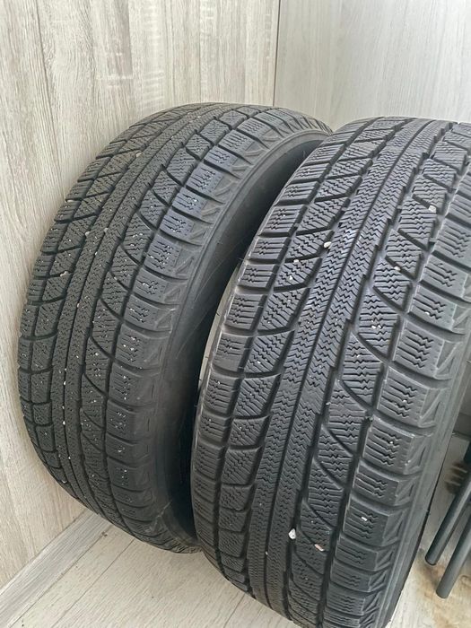 Продам зимние шины пару