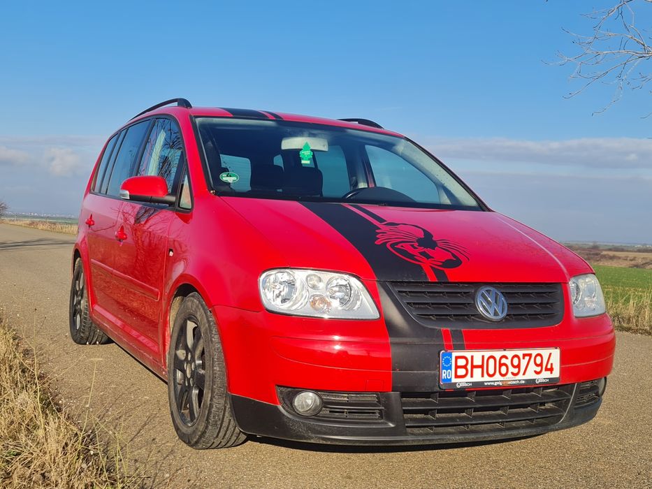 Volkswagen Touran  vând sau schimb cu moto! (Citeşte descrierea)