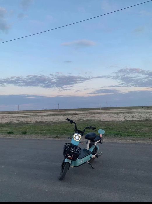 Скутер мопед электронный