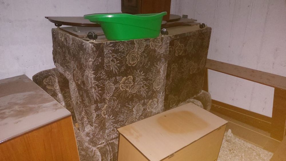 Продам диван и кресло