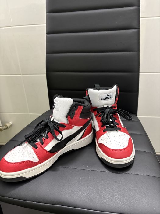 Adidasi Nike Jordan