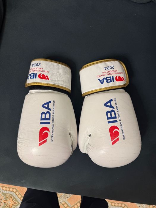 IBA 2024 Boxing перчатка