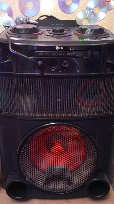 Музыкальный центр LG