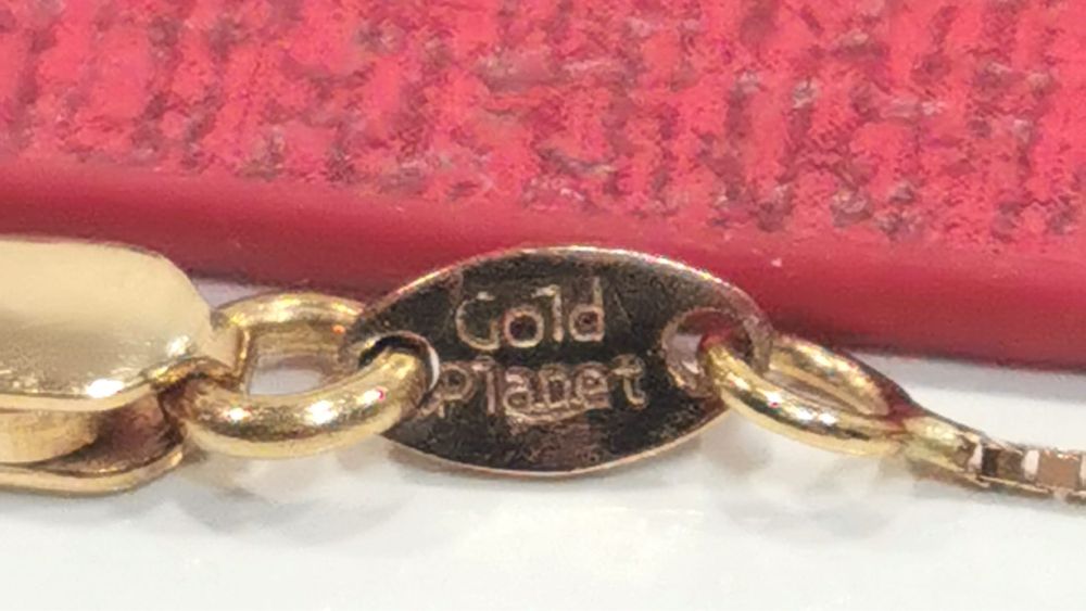 Set cadou Valentine’s Day (cercei & lantisor) aur galben 18K cu zircon