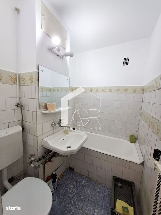 Garsoniera de vanzare, zona Lupeni