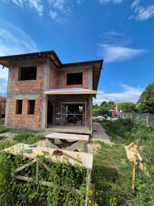 Vand urgent casa P+1 ( plecare din tara)
