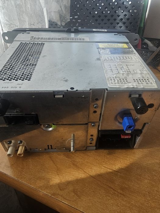 Продава се навигация