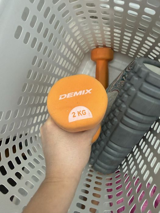 Продам гантелю утяжелитель  2 кг