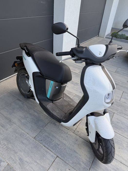 Yamaha Neos electric