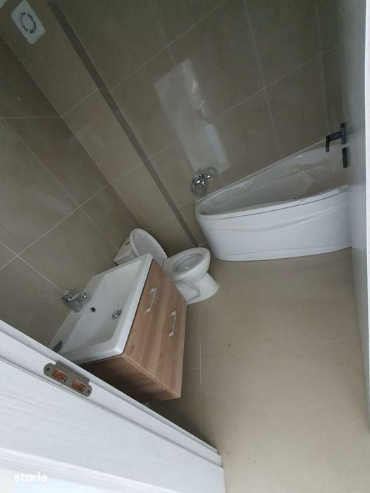 Vanzare garsoniera decomandata - MILITARI RESIDENCE