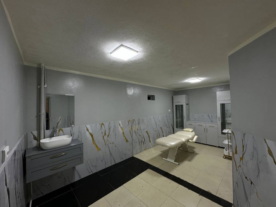 Сдаётся подвальное помещение 80 кв/м.в аренду с мебелью 3 комнаты