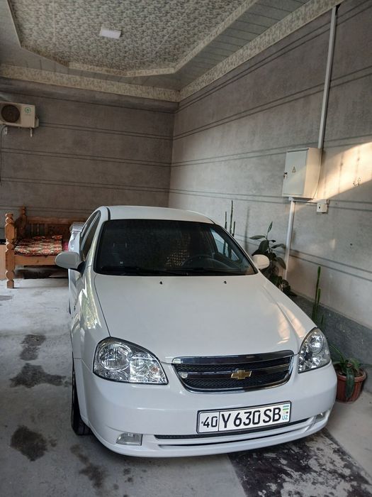 Lasetti 2009 2pazitsya toza