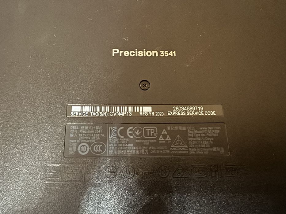Dell Precision 3541 Intel Xeon e2276m/16 GB RAM/SSD 256/1 TB HDD