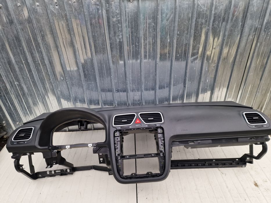Plansa bord Vw Eos facelift ,VW Scirocco ,an 2010-2015