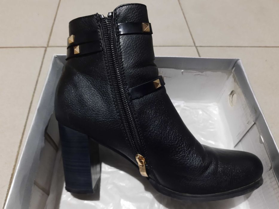 Ghete cu toc imblanite