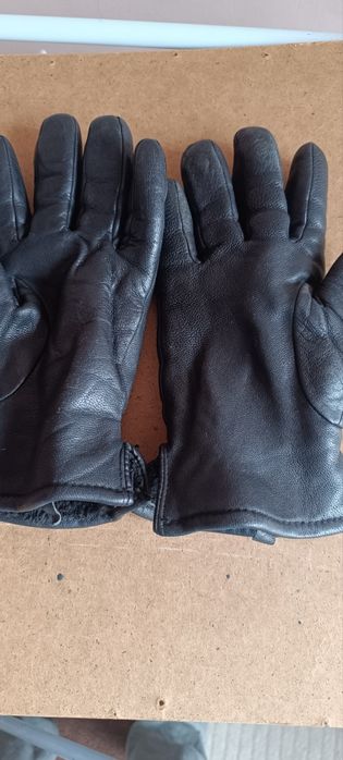 Срочно продам зимнию перчатку!