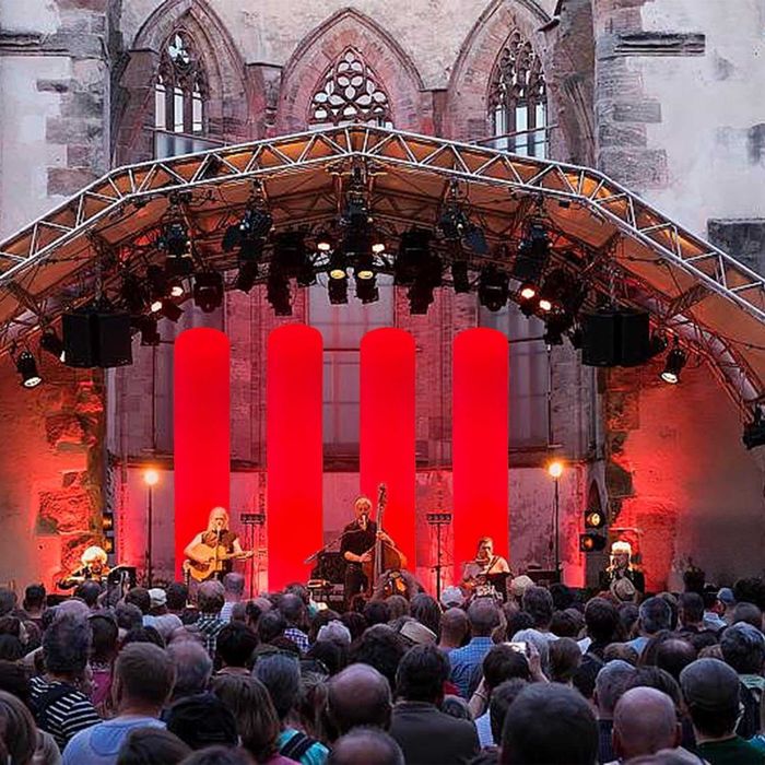 Надуваема осветителна LED колона, 16 цвята, (1 брой) (3 м)