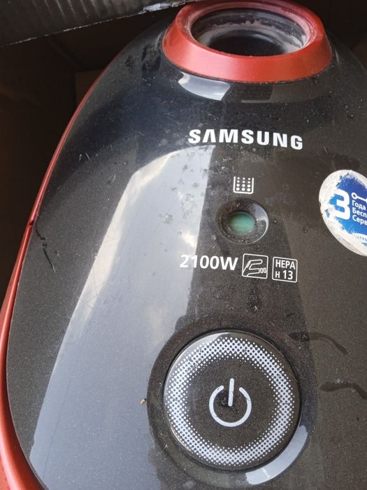 samsung plisos sotiladi Ishlatilgan lekin holati zo'r aybi yo'q 2100 W