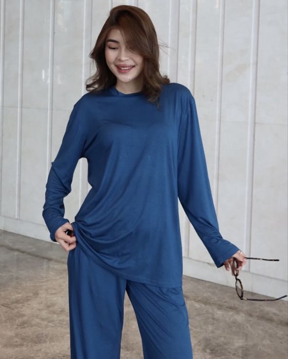 Двойка, брюки и лонг оверсайз