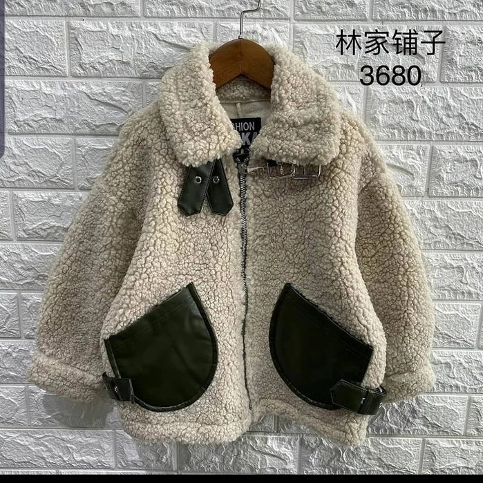 На осень  пальто