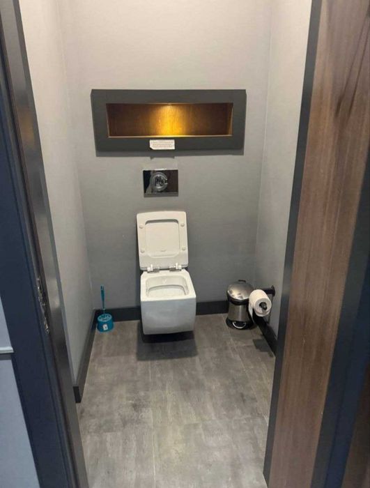 Срочно! Первая линия под кафе / ресторан в центре Шота Руставели