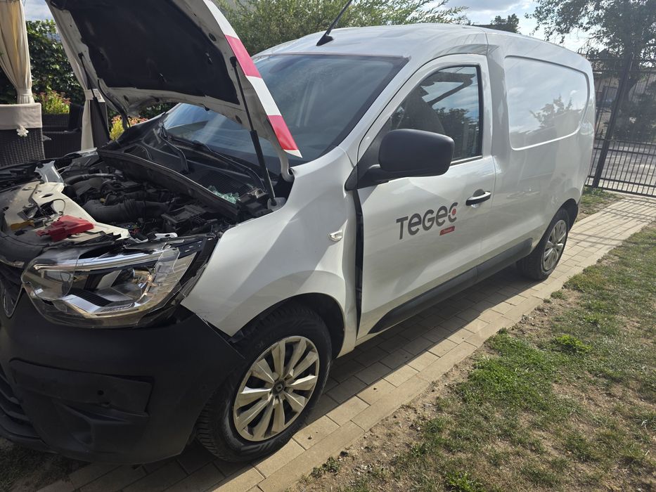 Renault express avariat