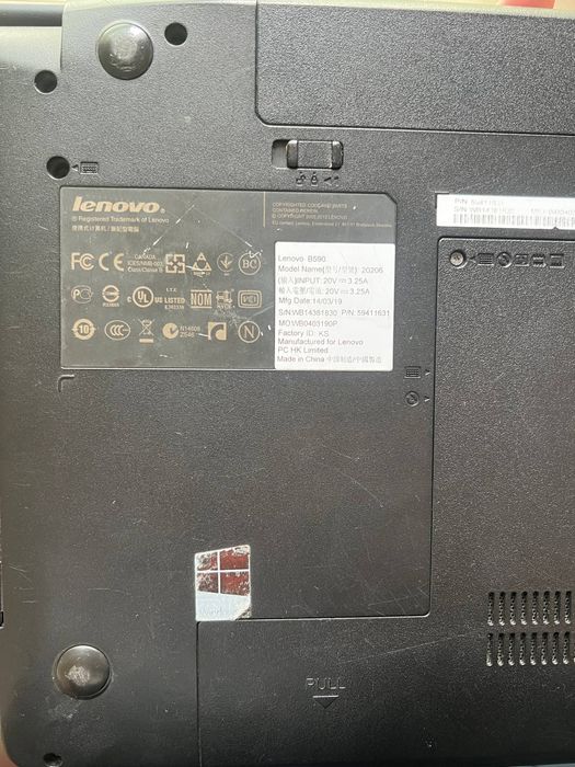 Lenovo notebook sotiladi