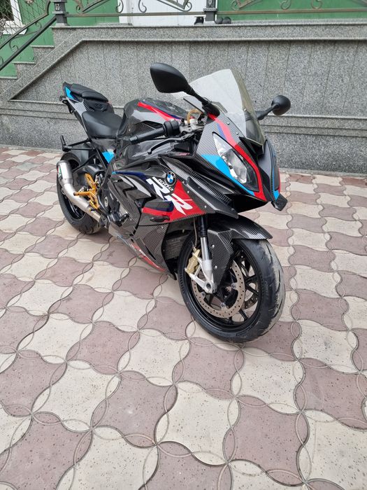 BMW S1000RR sotiladi