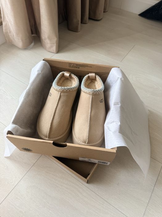UGG Sand Tazz 37