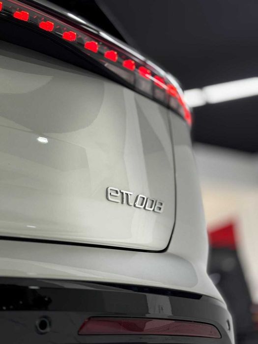 Dongfeng eπ 008 Ultra