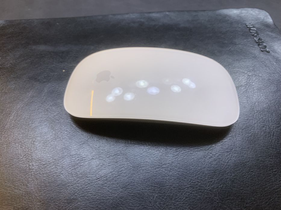 Apple Magic Mouse 2 — Ideal holat | 1 oy ishlatilgan | Qutisi bor