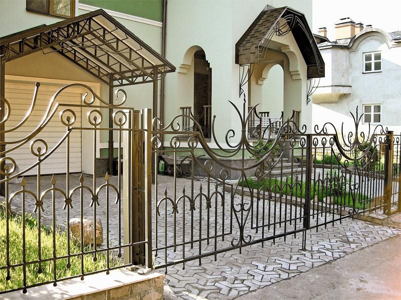 Изготовливаем Решетки на окна любой сложности.