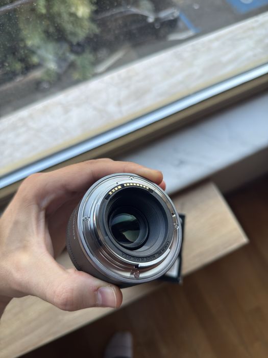Obiectiv Canon RF 50mm 1.8 STM