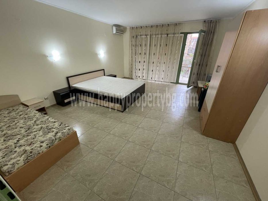 Продава се Двустаен апартамент в Несебър - 100 кв.м за 1045 €/кв.м - Снимка #1