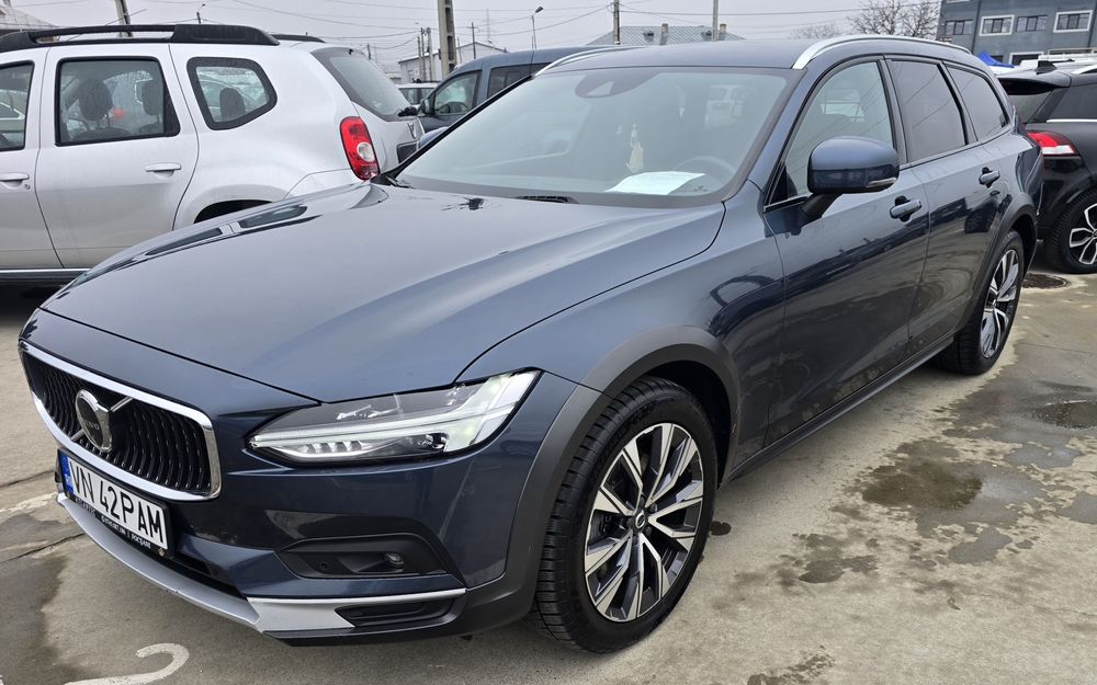 Volvo V90 Cross Country
