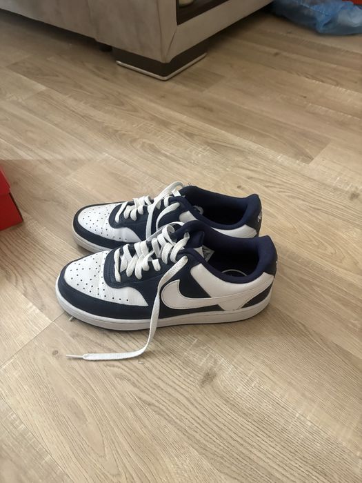 Продавам кецове Nike Court Vision Lo