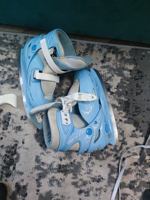 Продам коньки детские