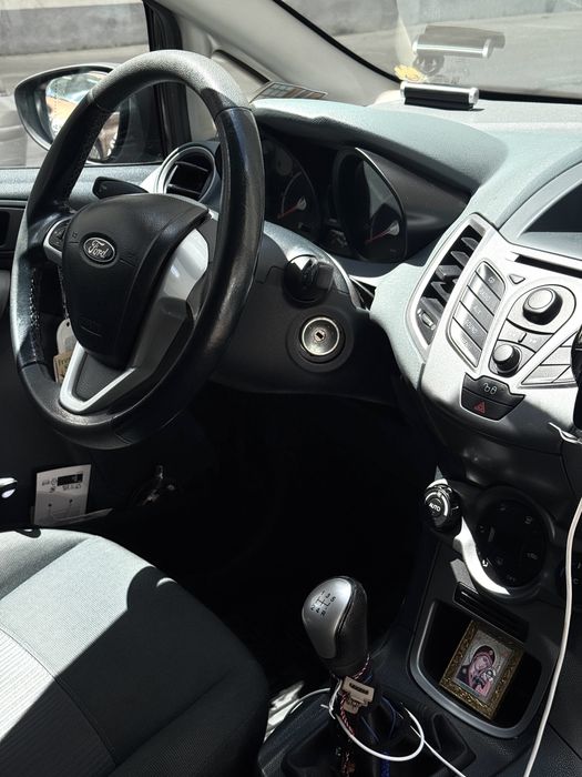 Ford Fiesta 1.4 benzina 2010 142.000km preț negociabil