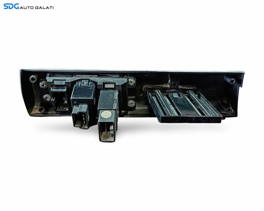 Panou Consola Buton Butoane Reglaj Lumini Stergator Geam Sticla Luneta SsangYong Rodius 2004 - 2013 Cod 621W10140 [LR6406]